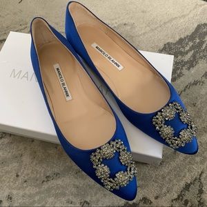 Manolo Blahnik HANGISIFLAT blue satin buckle flat shoes